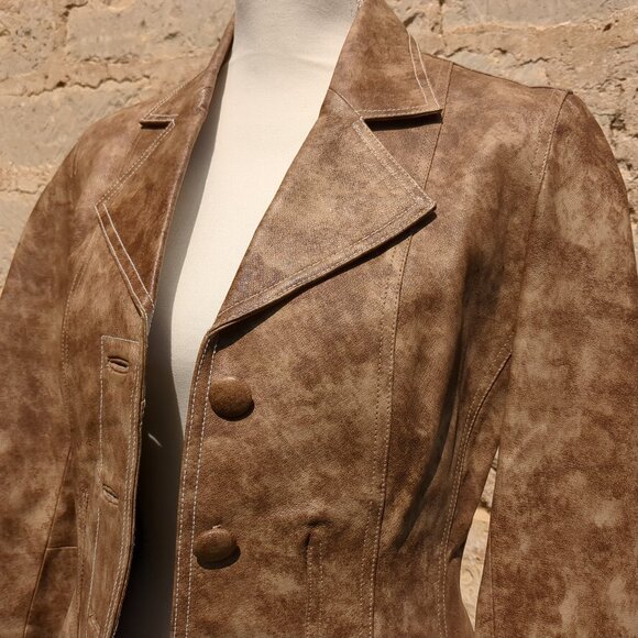 Vintage Brown Jacket with Classic Silhouette - Picture 4 of 9